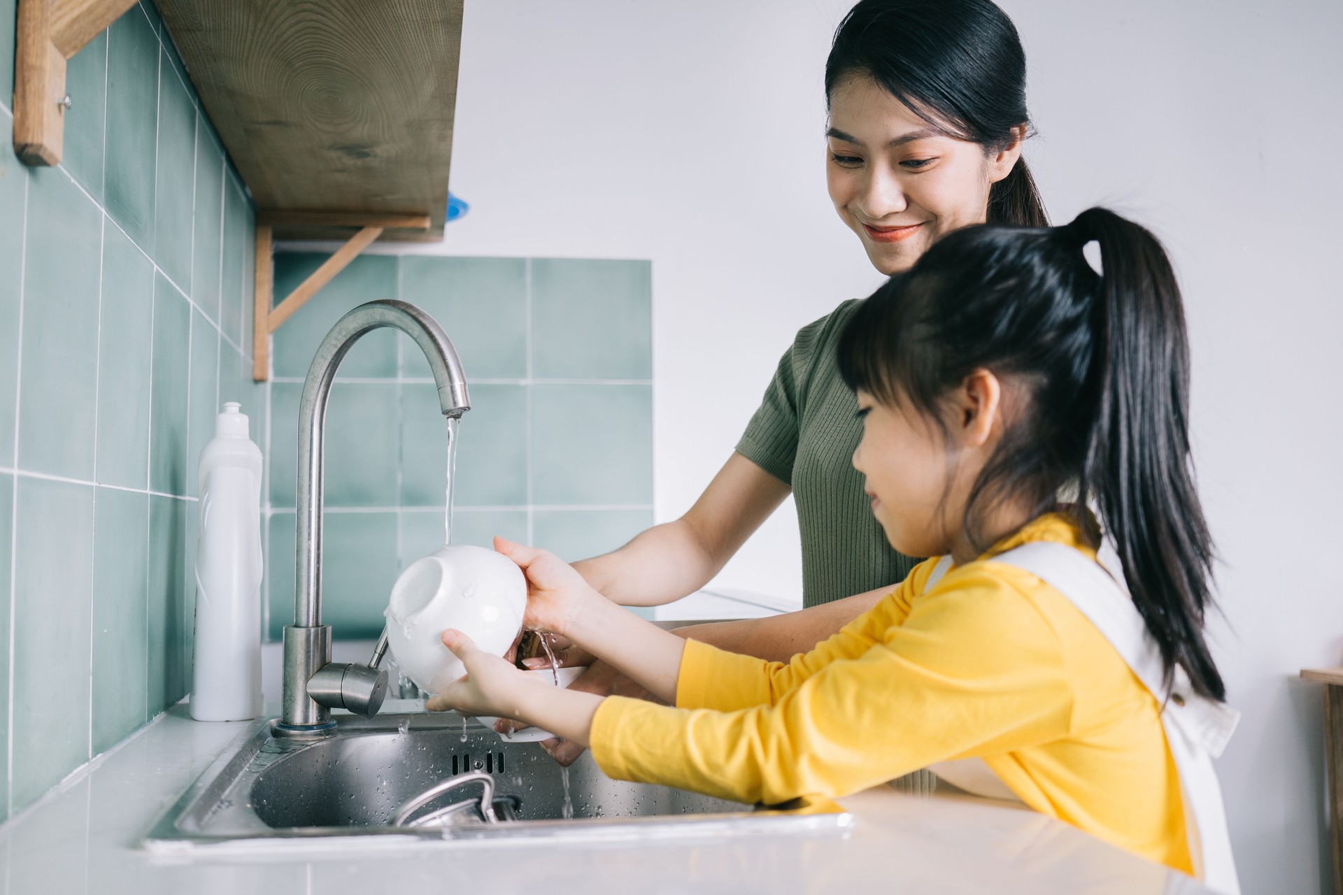 Asian mother and daughters